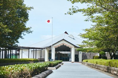 🏛️ 치란 특공 평화 회관 이미지 3